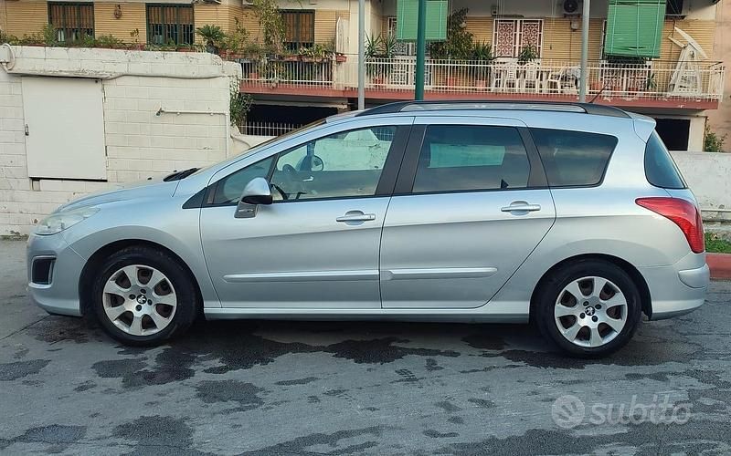 Usata Peugeot 308 92 CV (67 kW) 2013 Grigio Station wagon