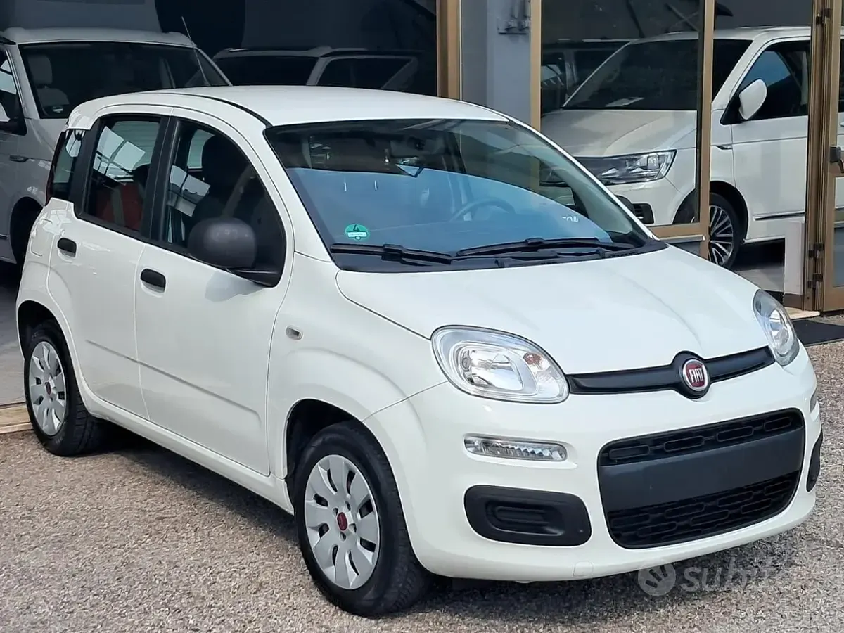 Usata Fiat Panda Easy 69 CV (50 kW) 2015 Bianco Utilitaria