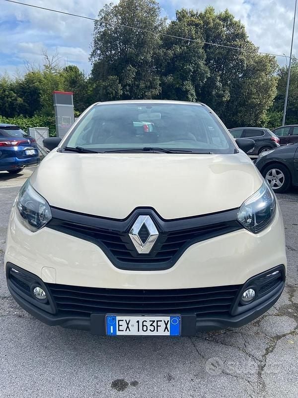 Usata 2014 Renault Captur SUV | 7300 € (Super prezzo) - Immagine 1/4