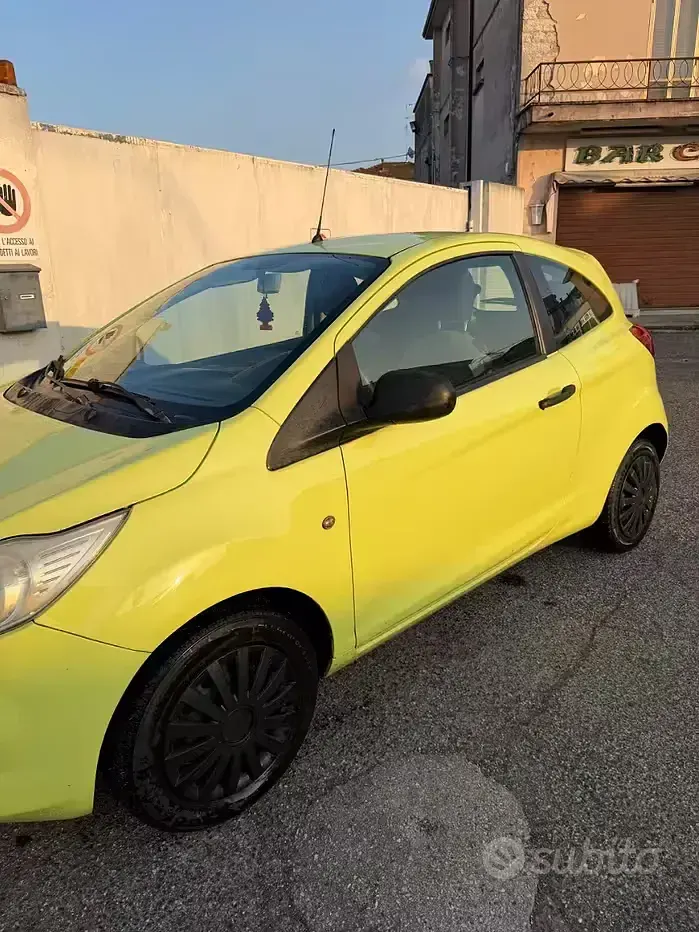 Usata Ford Ka 69 CV (50 kW) 2004 Giallo Utilitaria