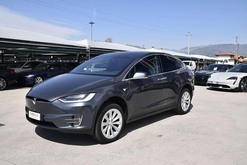 Usata Tesla Model X 503 kW (685 CV) 2017 Grigio scuro met SUV
