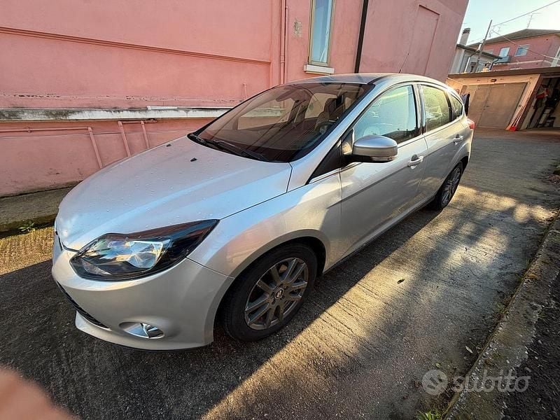 Usata Ford Focus 2012 Grigio Berlina