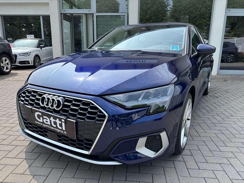 Usata Audi A3 Advanced 150 CV (110 kW) 2023 Blu/azzurro Berlina