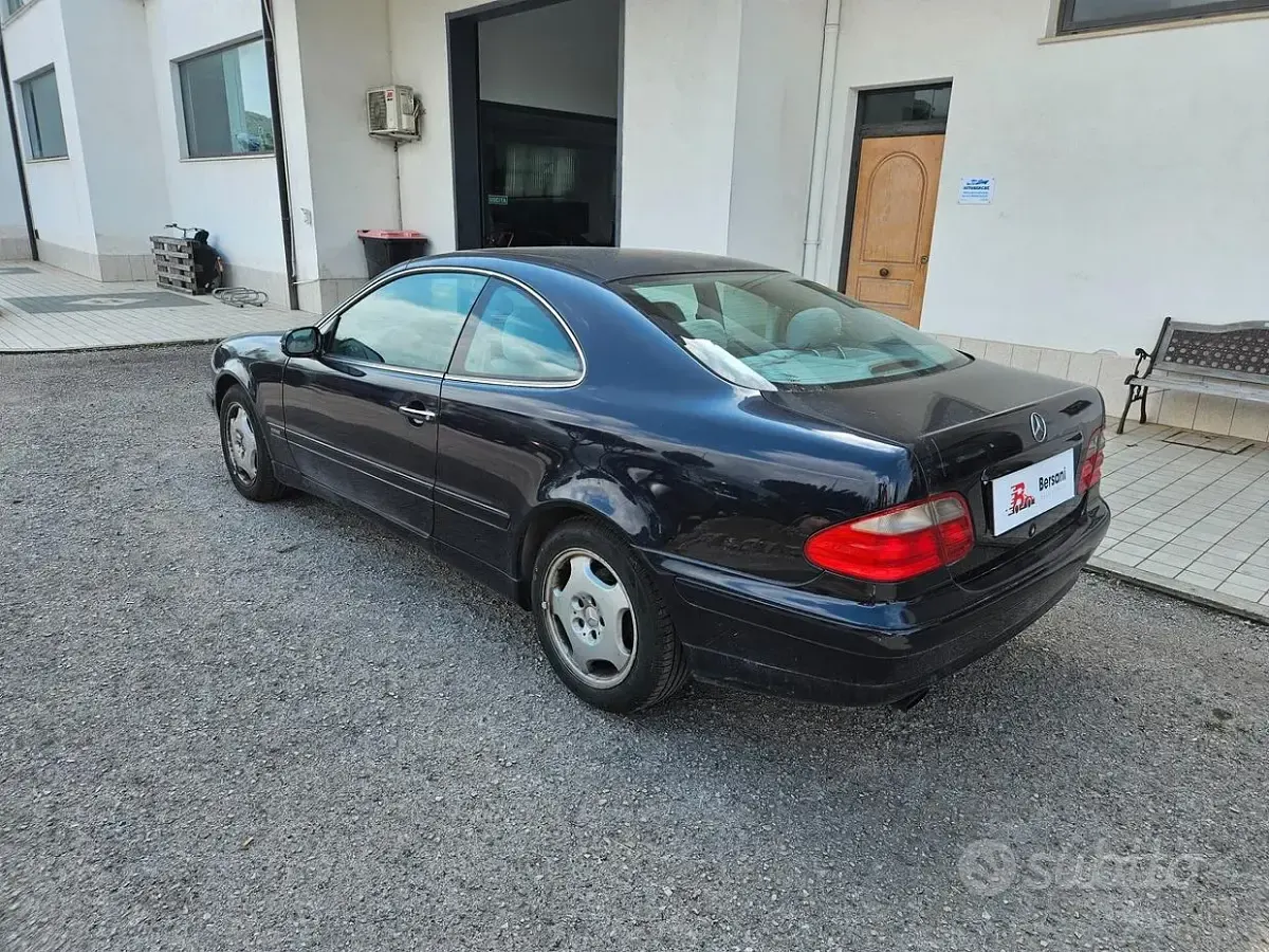 Usata Mercedes CLK200 Avantgarde 163 CV (119 kW) 2001 Blu Coupé