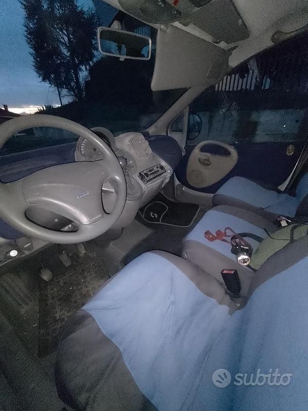 Usata Fiat Multipla 2002 Grigio Monovolume