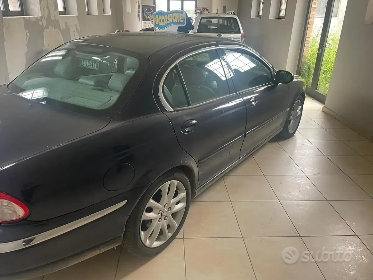 Gebraucht Jaguar X-type Executive 196 PS (144 kW) 2002 Blau Limousine