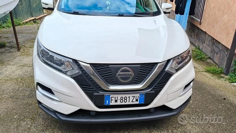 Usata Nissan Qashqai Tekna 115 CV (84 kW) 2019 Bianco SUV