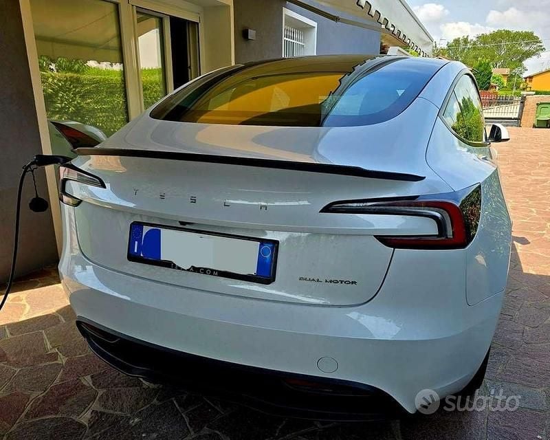 Usata Tesla Model 3 Performance 155 kW (211 CV) 2024 Bianco Berlina