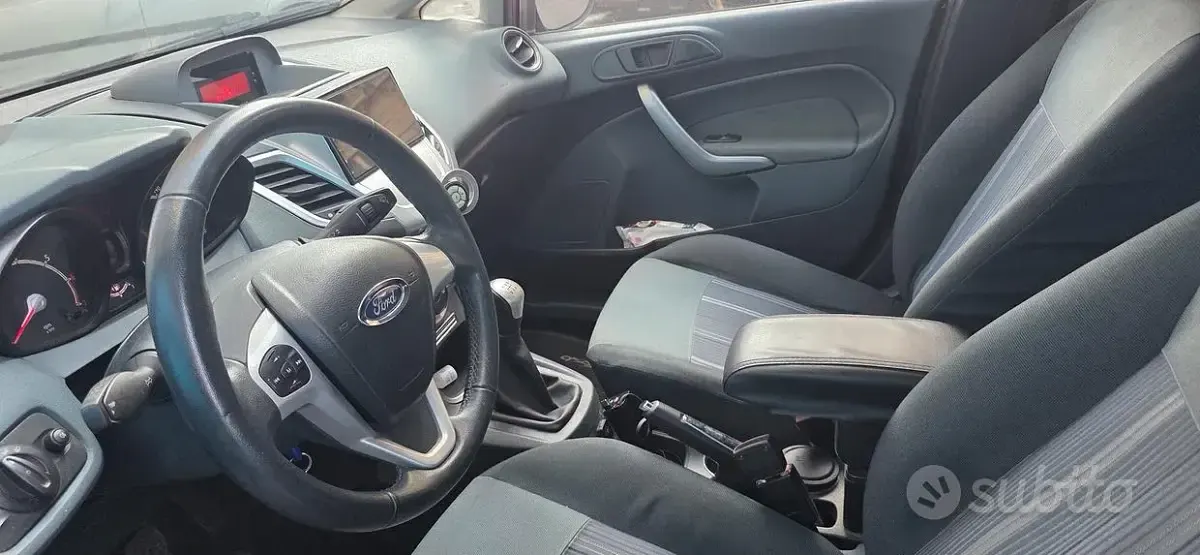 Usata Ford Fiesta 82 CV (60 kW) 2008 Utilitaria