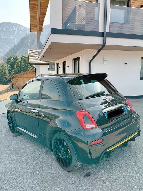 Usata Abarth 595 Pista 160 CV (117 kW) 2018 Nero Utilitaria