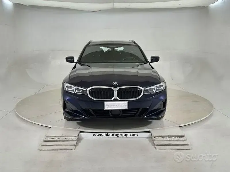 Usata BMW 320 Comfort Edition 190 CV (139 kW) 2023 Blu Station wagon