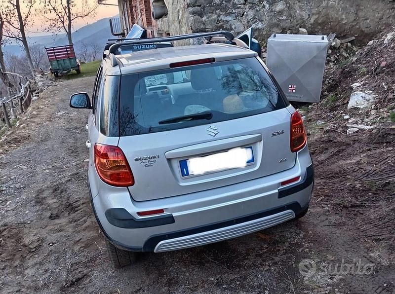 Usata Suzuki SX4 107 CV (78 kW) 2008 Grigio SUV