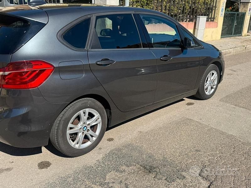 Usata BMW 216 115 CV (84 kW) 2015 Grigio Monovolume