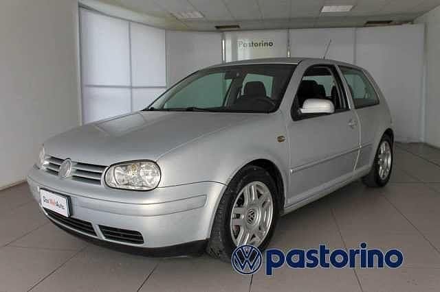 Argento Usata 1999 VW Golf IV GTI Tre volumi | 7900 € - Immagine 1/4