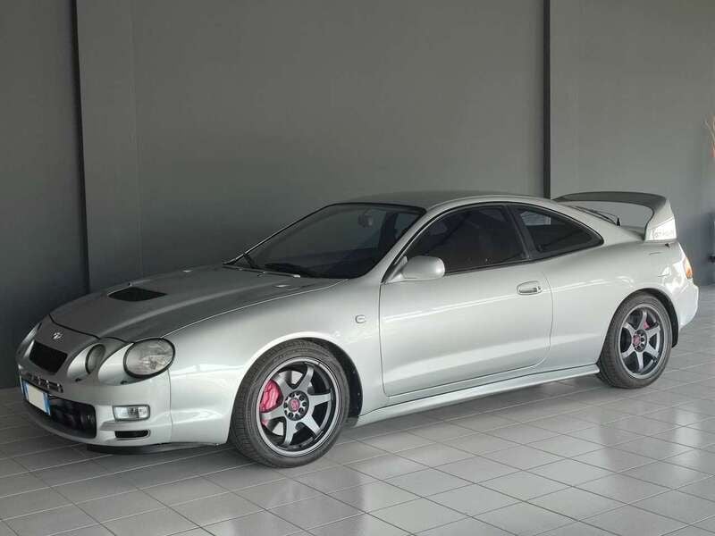 Usata Toyota Celica GT 242 CV (177 kW) 1994 Argento Coupé