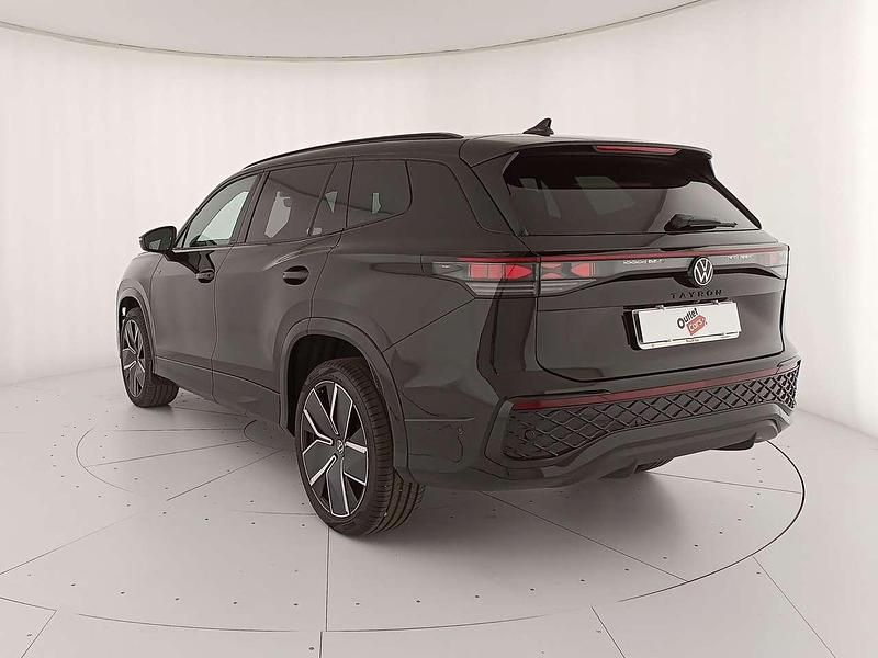 Nuova VW Tayron R-line 193 CV (141 kW) 2025 0e grenadill black metallizzat SUV