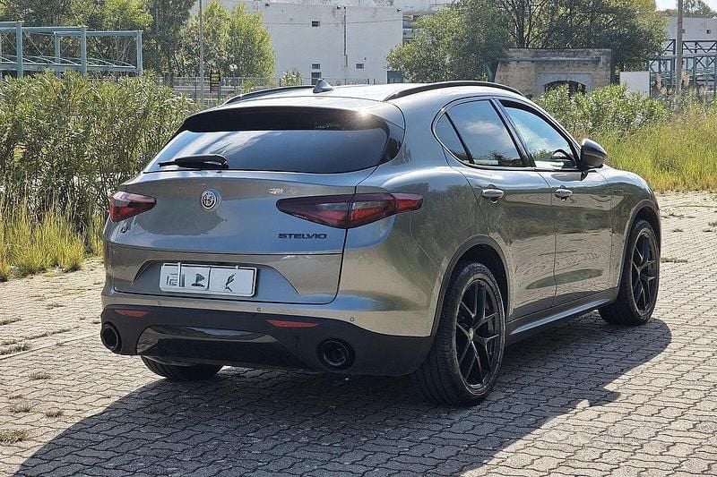 Usata Alfa Romeo Stelvio Tech Edition 190 CV (139 kW) 2019 Grigio SUV