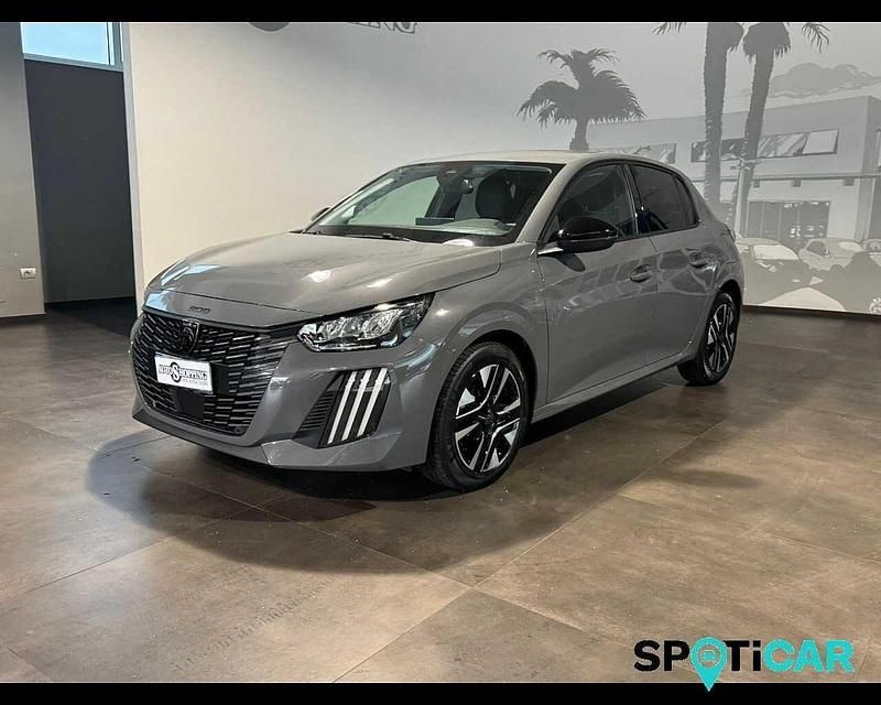 Usata Peugeot 208 Allure 101 CV (74 kW) 2025 Grigio Utilitaria