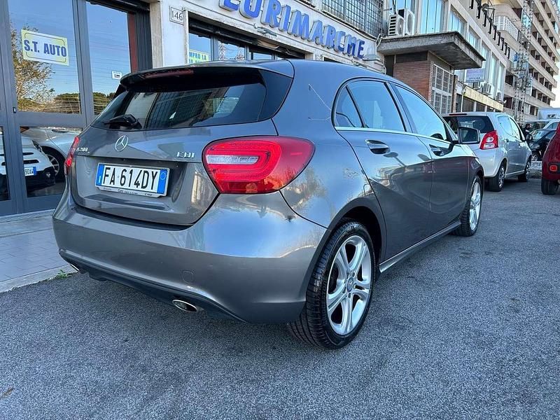 Usata Mercedes A200 136 CV (100 kW) 2015 Grigio Berlina