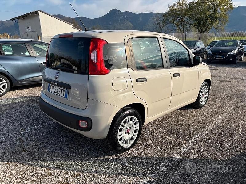 Usata Fiat Panda 69 CV (50 kW) 2017 Beige Utilitaria