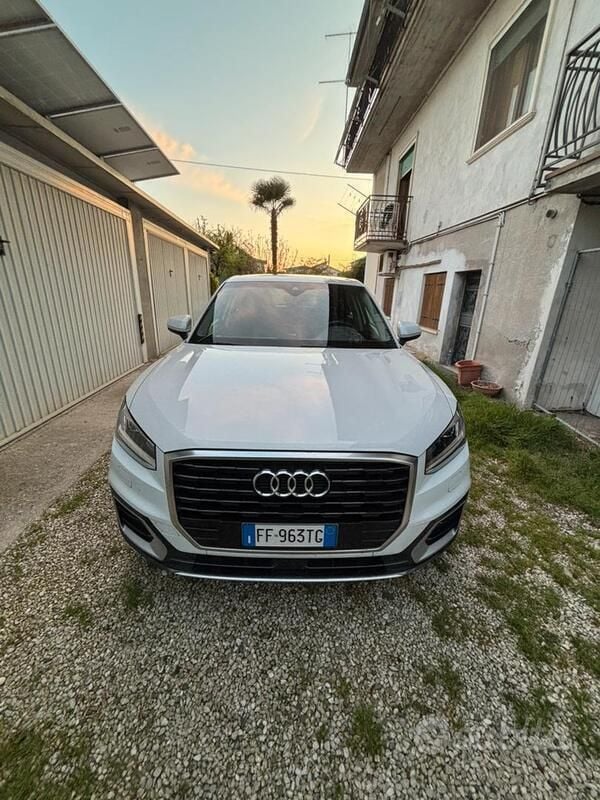 Usata Audi Q2 Business 116 CV (85 kW) 2016 Bianco SUV
