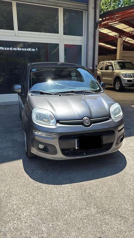 Grigio Usata 2018 Fiat Panda Lounge Due volumi | 10.000 € (Buon prezzo) - Immagine 1/1