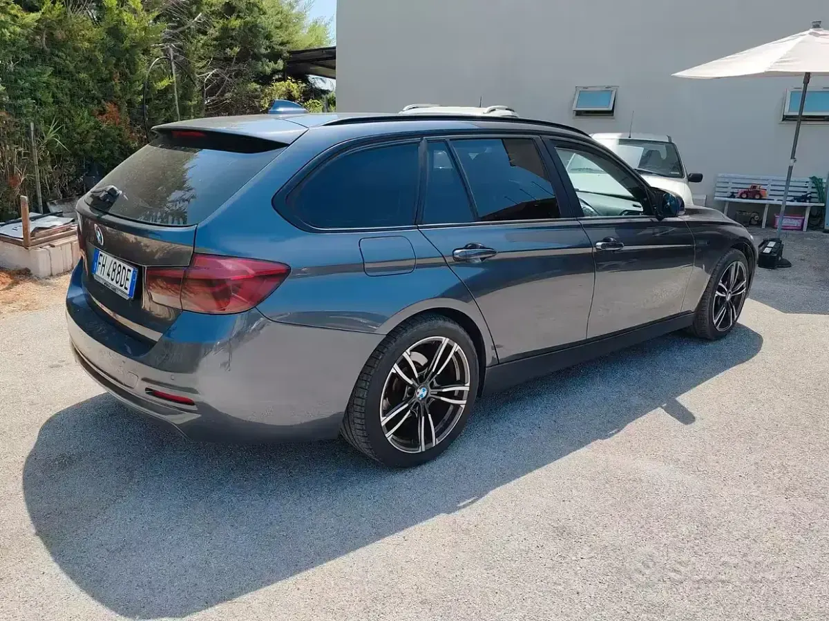 Usata BMW 316 Advantage 116 CV (85 kW) 2017 Grigio Station wagon