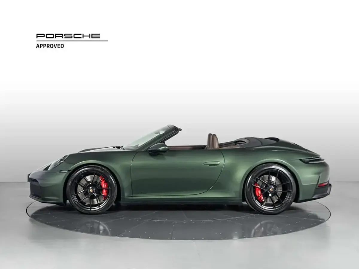 Usata Porsche 911 541 CV (397 kW) 2025 Verde Cabrio