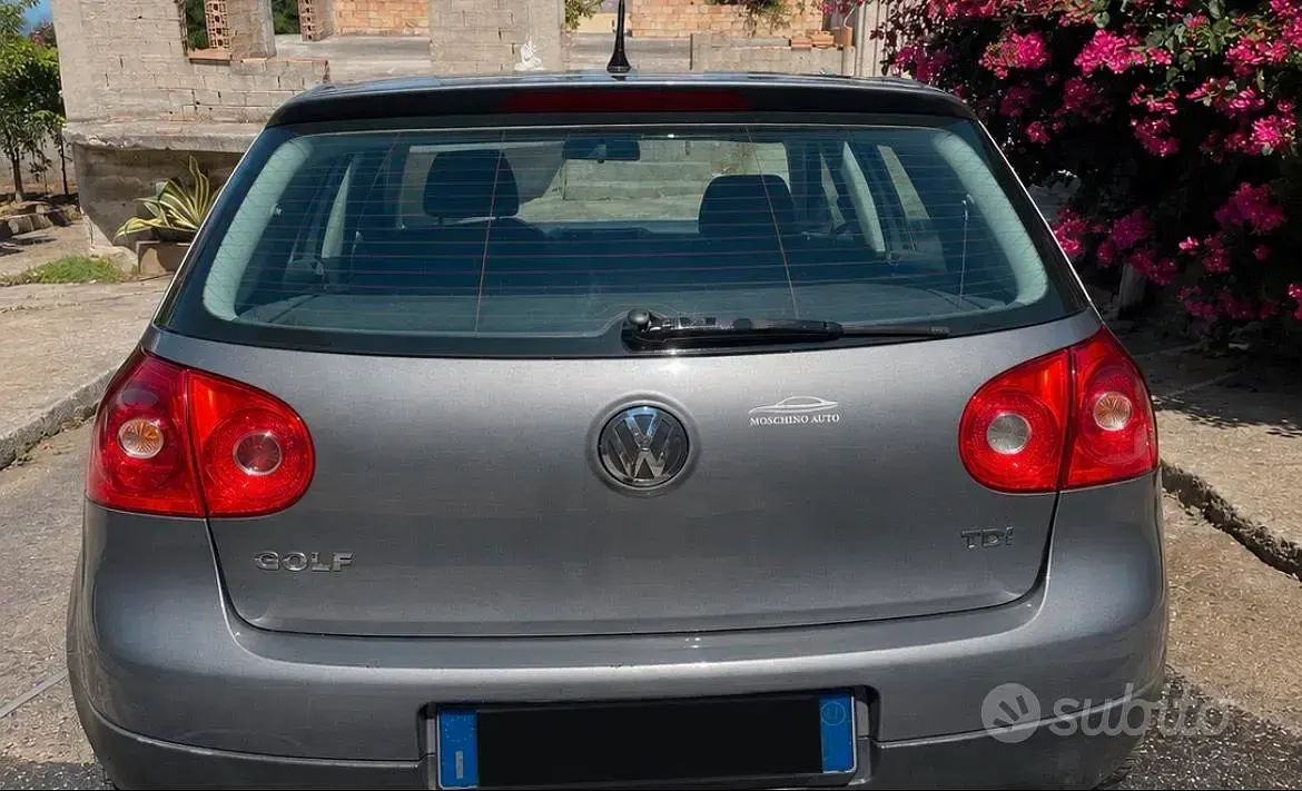 Usata VW Golf V 105 CV (77 kW) 2007 Grigio Berlina