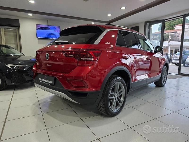 Usata VW T-Roc Goal 116 CV (85 kW) 2025 Rosso(met.) SUV