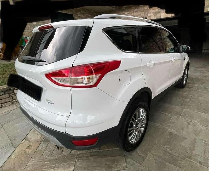 Usata Ford Kuga Titanium 163 CV (119 kW) 2014 Bianco SUV