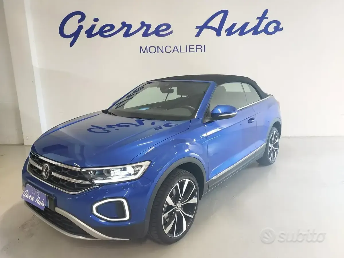 Usata VW T-Roc Cabriolet 110 CV (80 kW) 2023 Bluazzurro Cabrio