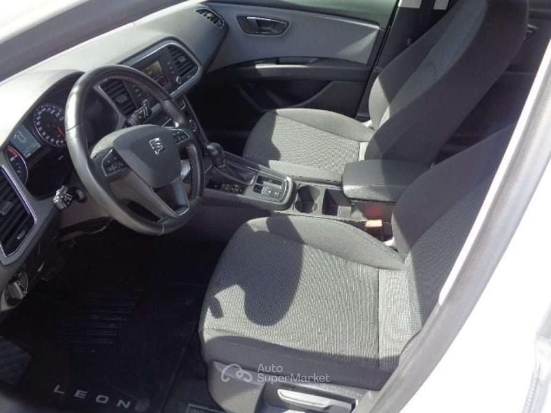 Usata Seat Leon Style 131 CV (96 kW) 2020 Bianco Berlina