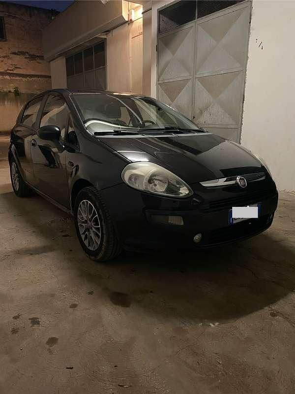 Usata Fiat Punto Evo Emotion 77 CV (56 kW) 2010 Utilitaria