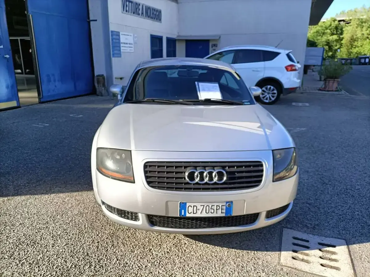 Usata Audi TT 179 CV (131 kW) 2000 Silver see metallic Coupé
