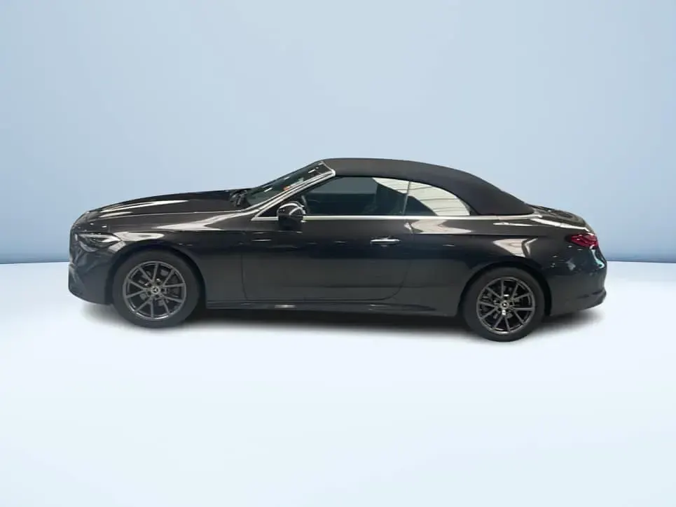 Usata Mercedes CLE220 Advanced 197 CV (144 kW) 2025 Grigio Cabrio