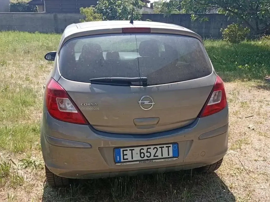 Usata Opel Corsa 86 CV (63 kW) 2014 Grigio Utilitaria