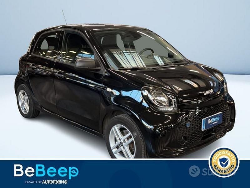 Usata Smart ForFour Electric Drive Pure 59 kW (81 CV) 2021 Nero metallizzato Berlina