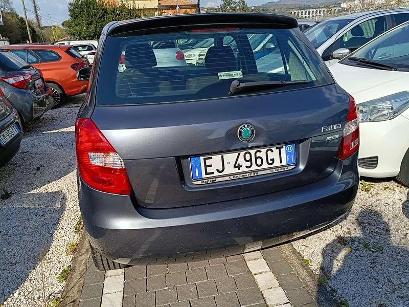 Usata Skoda Fabia Ambition 86 CV (63 kW) 2011 Grigio Berlina