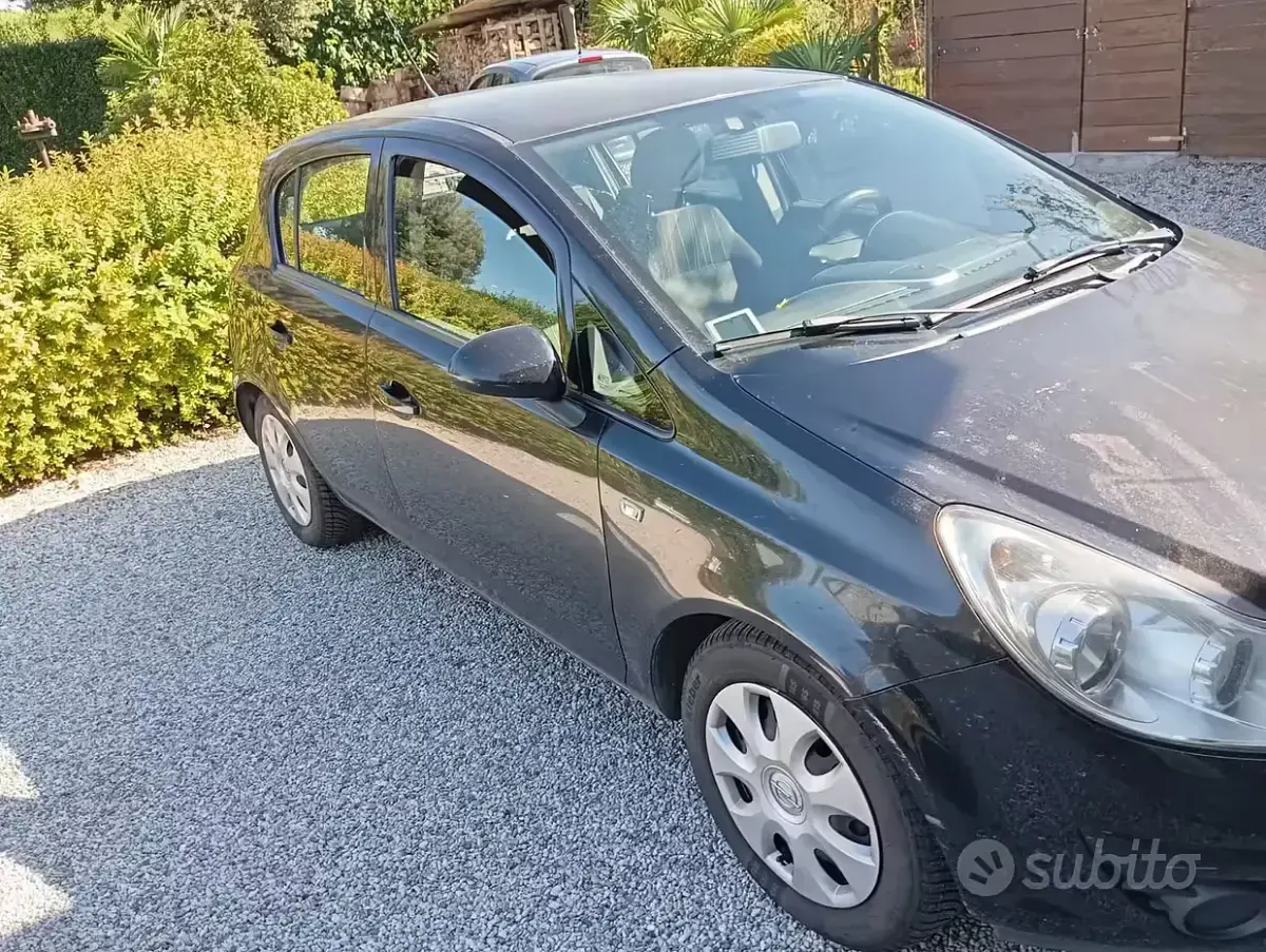 Usata Opel Corsa 75 CV (55 kW) 2008 Nero Utilitaria