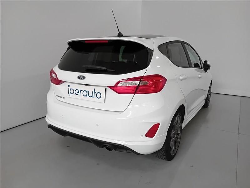 Usata Ford Fiesta ST-Line 101 CV (74 kW) 2018 Bianco Utilitaria