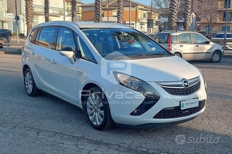 Usata Opel Zafira Tourer Cosmo 150 CV (110 kW) 2014 Bianco Monovolume