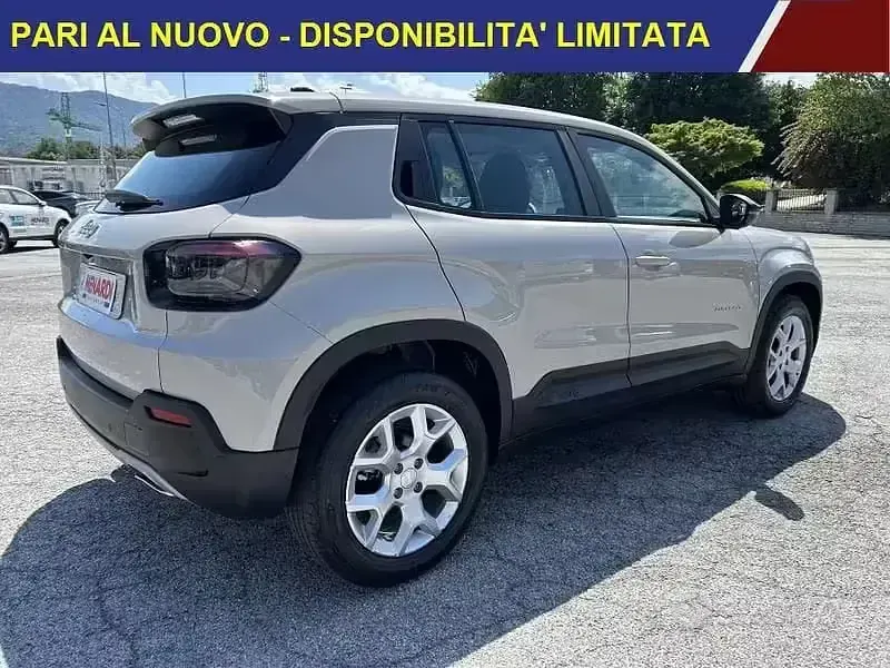 Usata Jeep Avenger Altitude 101 CV (74 kW) 2025 Grigio SUV