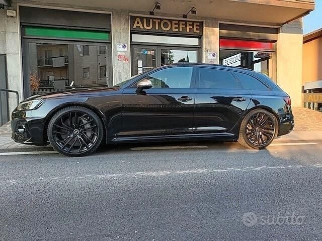Usata Audi RS4 Ambiente 450 CV (330 kW) 2021 Nero Station wagon