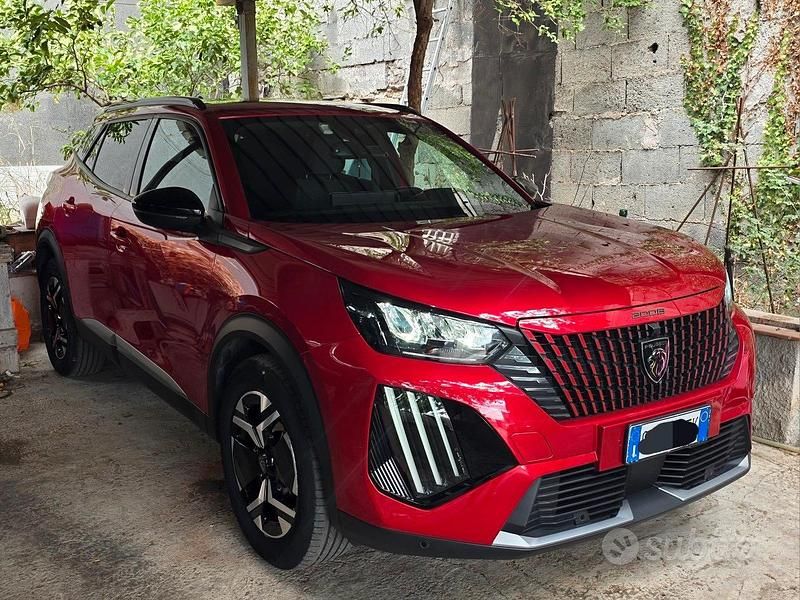 Rosso Usata 2023 Peugeot 2008 SUV | 24.900 € (Cara) - Immagine 1/4