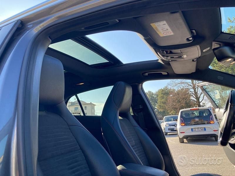 Usata Mercedes GLA200 AMG line 136 CV (100 kW) 2017 Nero SUV