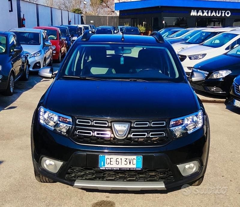 Usata Dacia Sandero Stepway 100 CV (73 kW) 2021 Nero Berlina