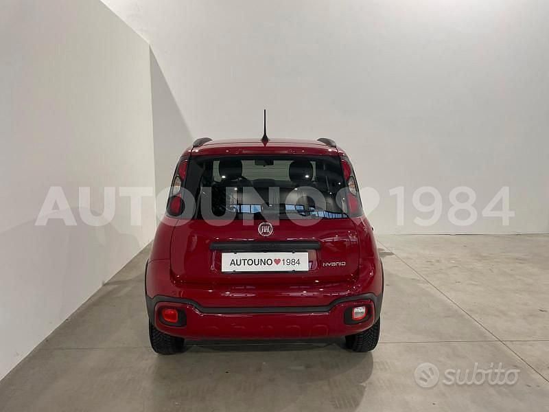 Usata Fiat Panda Cross Cross 69 CV (50 kW) 2023 Rosso Utilitaria