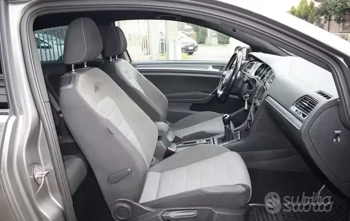 Usata VW Golf R-line 150 CV (110 kW) 2016 Coupé