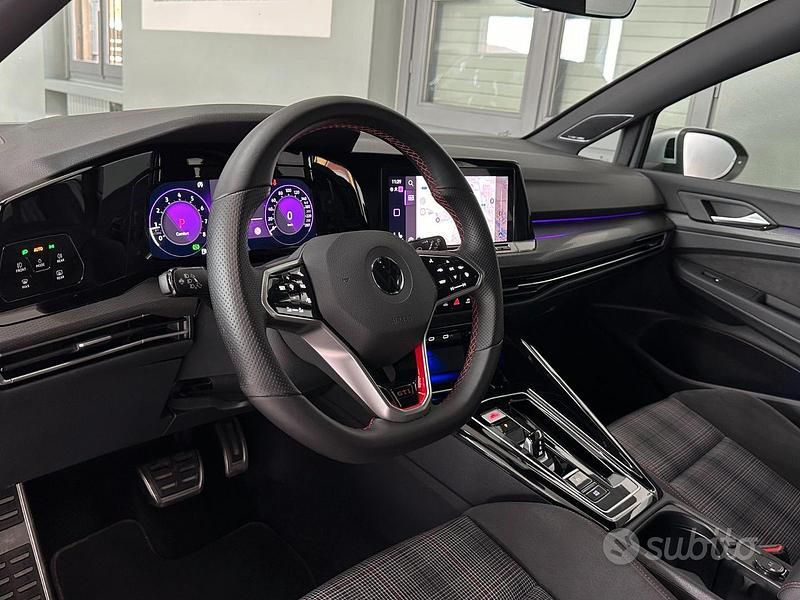 Usata VW Golf VIII GTI 245 CV (180 kW) 2022 Grigio Berlina